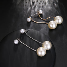 Load image into Gallery viewer, Round Pearl Tassel Earrings