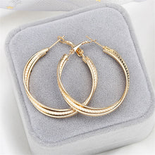 Load image into Gallery viewer, Big Circular Gold Hoop Earrings