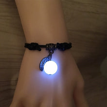 Load image into Gallery viewer, Light Up Braided Leaf Bracelet