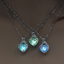 Load image into Gallery viewer, Women&#39;s Glowing Heart Stone Pendant Necklace