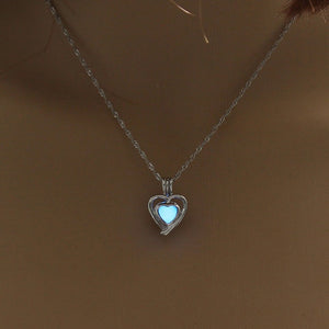 Women's Glowing Heart Stone Pendant Necklace