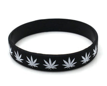 Load image into Gallery viewer, Maple Leaf Silicone Bracelet