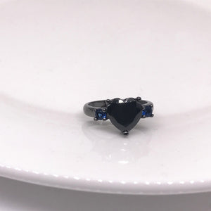 Women's Black Heart Crystal Ring