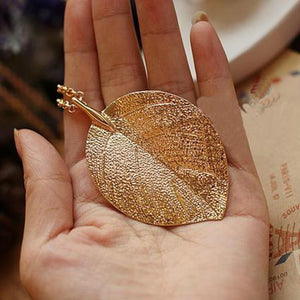 Golden Leaf Pendant Necklace