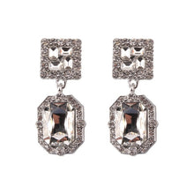 Load image into Gallery viewer, Women&#39;s Shiny Fringed Earrings