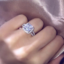 Load image into Gallery viewer, Luxury Zircon Engagement Ring