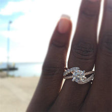 Load image into Gallery viewer, Women&#39;s Trendy Crystal Engagement Ring