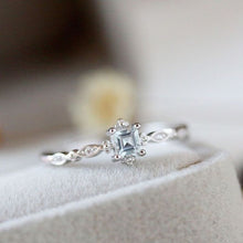 Load image into Gallery viewer, Women&#39;s Trendy Crystal Engagement Ring